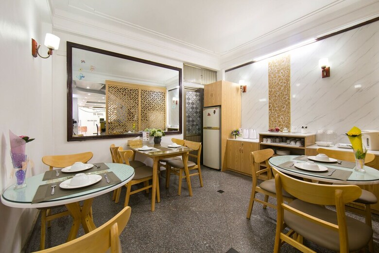 Little Diamond Hotel 2