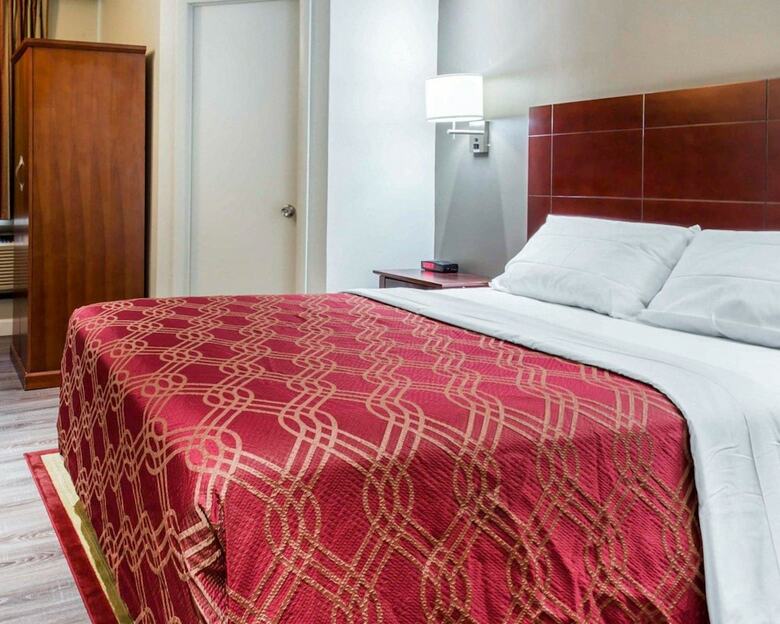 Hotel Econo Lodge South Ozone Park