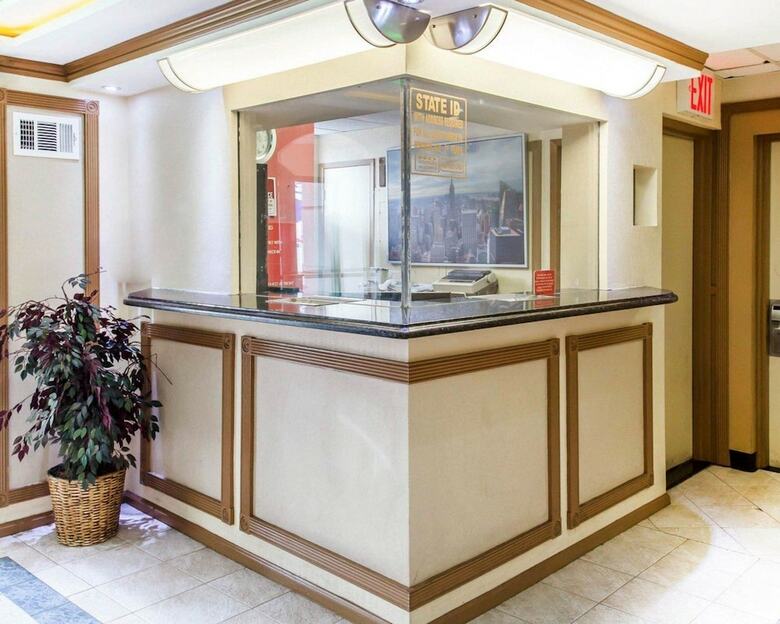 Hotel Econo Lodge South Ozone Park