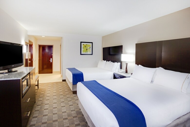 Holiday Inn Express Hotel & Suites Mebane