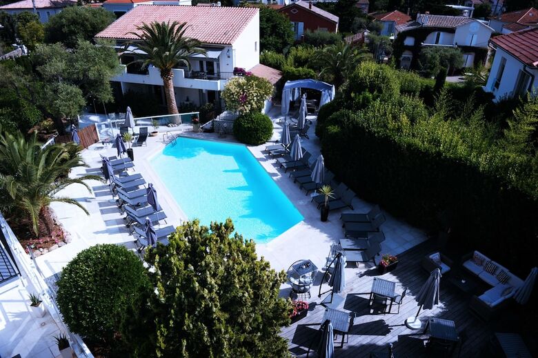 Hotel H�tel La Villa Cap D?antibes