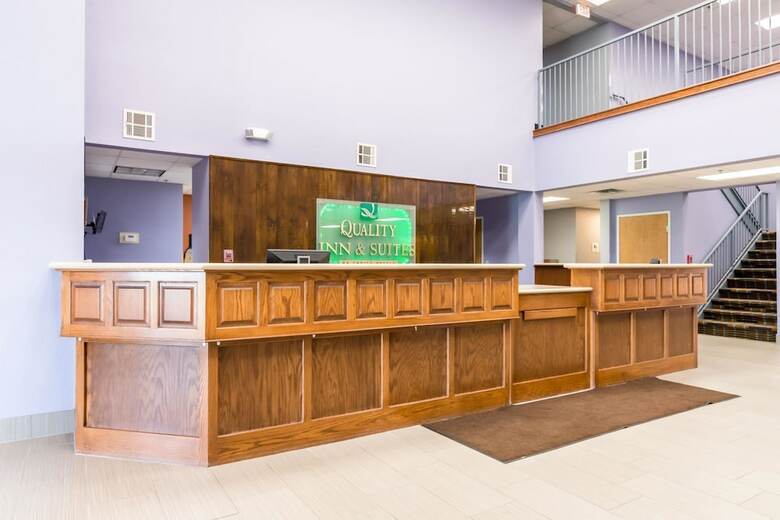 Hotel Quality Inn & Suites