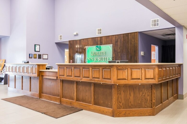 Hotel Quality Inn & Suites