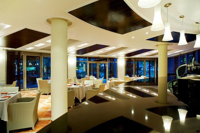 Hotel Le Meridien Al Aqah Beach Resort