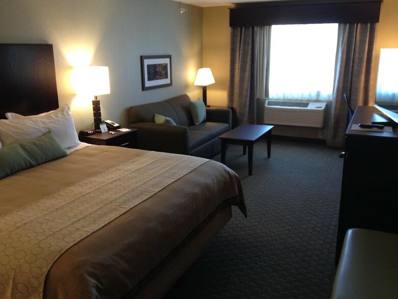 Grandstay Hotel & Suites