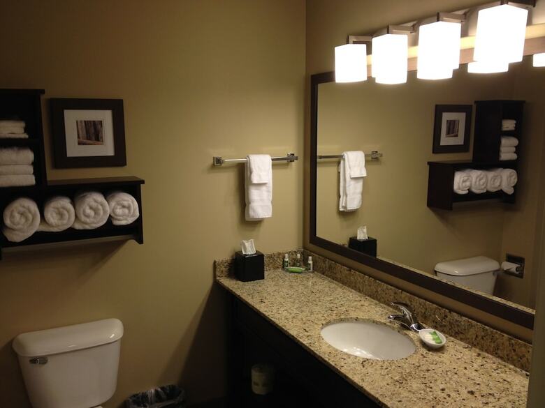 Grandstay Hotel & Suites