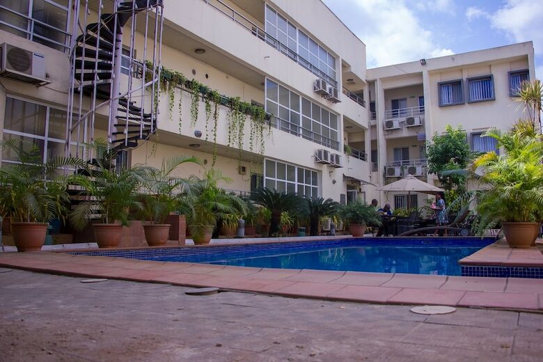 Aparthotel Cata Apartment Hotel And Spa