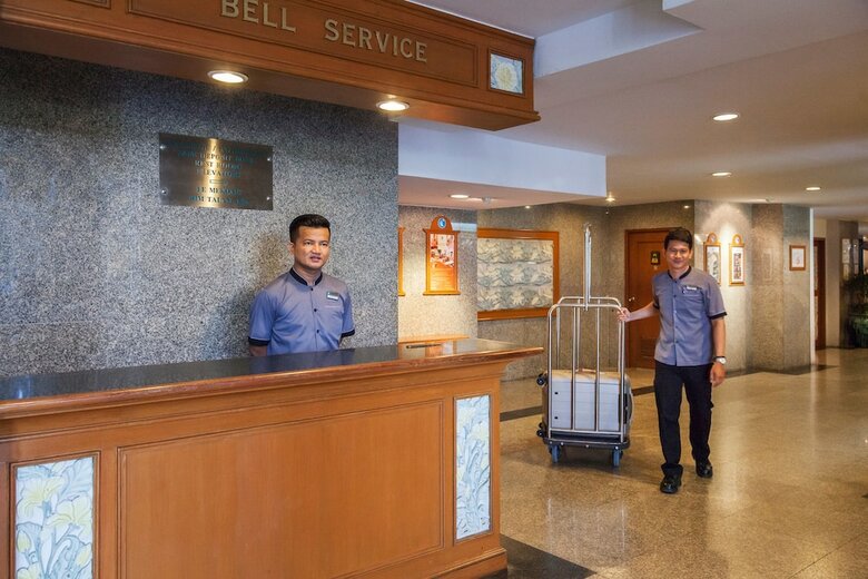 Hotel Cholchan Pattaya Beach Resort