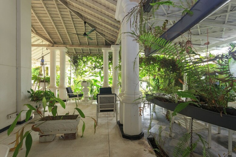 Royce Boutique Hotel