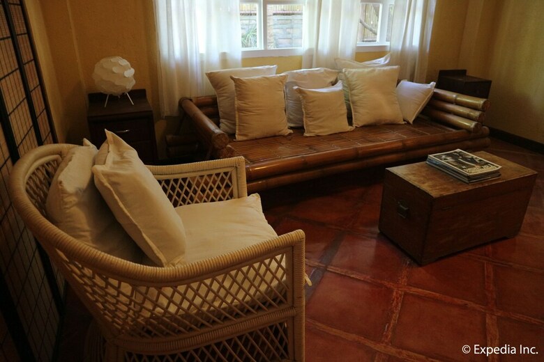 Hotel The Sun Villa Resort And Spa Hilltop