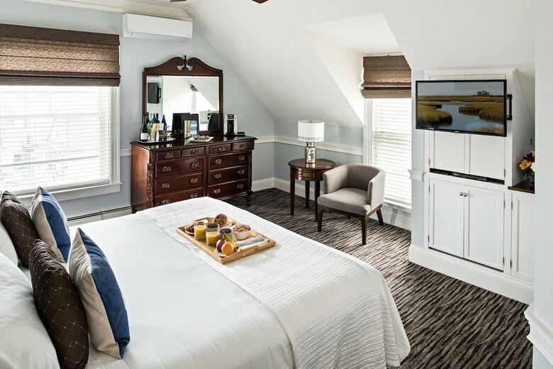 Hotel Crowne Pointe Historic Inn & Spa - Adults Only