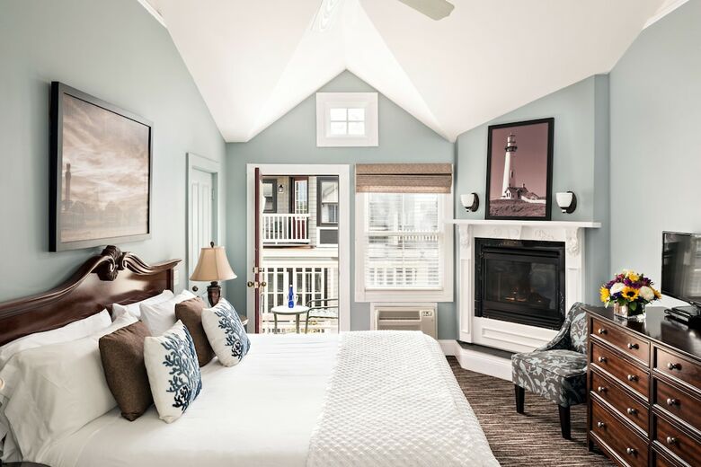 Hotel Crowne Pointe Historic Inn & Spa - Adults Only