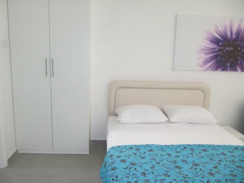 Sunny Holiday Apartments