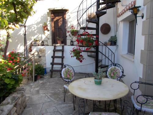 Rose Garden Villa Peristerona