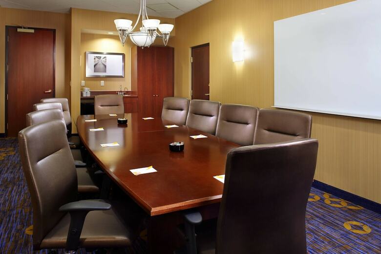 Hotel Courtyard By Marriott Tampa Oldsmar