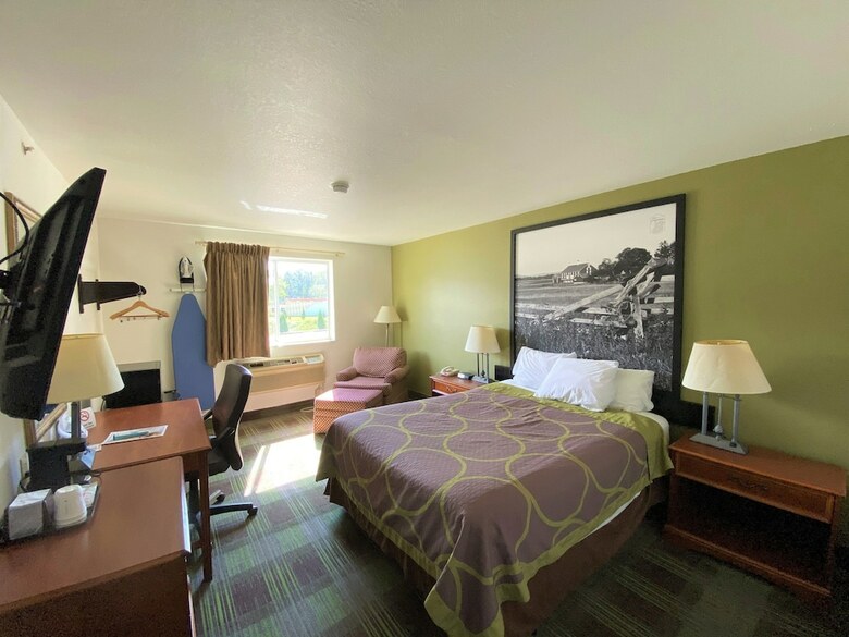 Hotel Super 8 By Wyndham Pittsburgh/monroeville