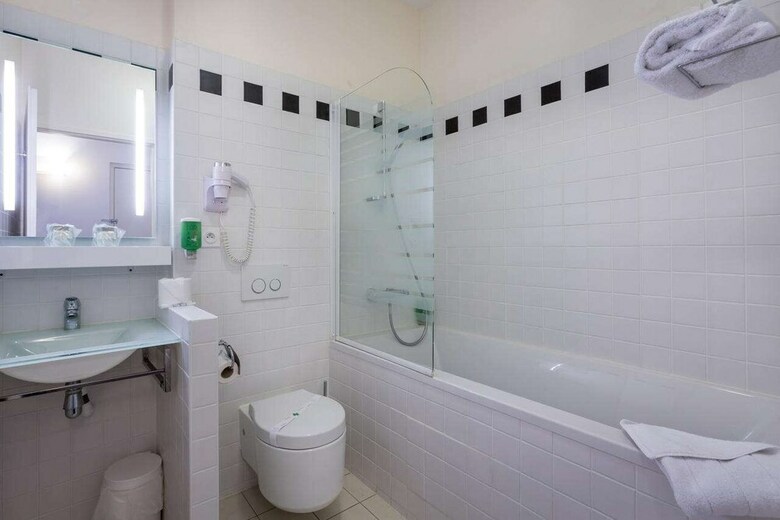 Hotel H�tel Raymond 4 Toulouse