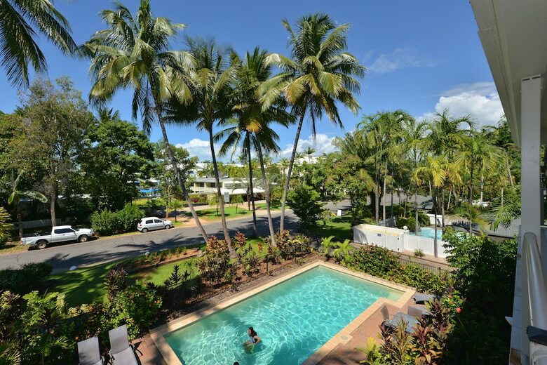 Seascape Holiday-tropical Reef Apartment