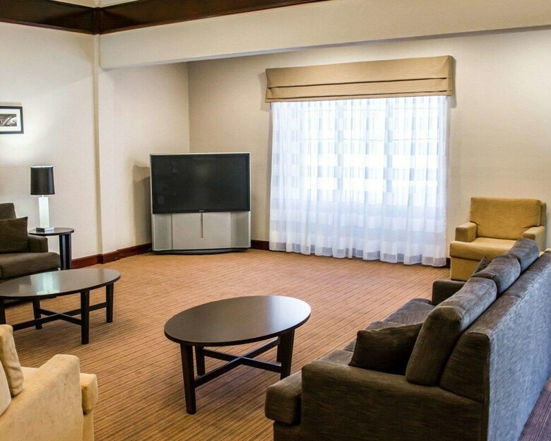 Hotel Sleep Inn And Suites Pineville