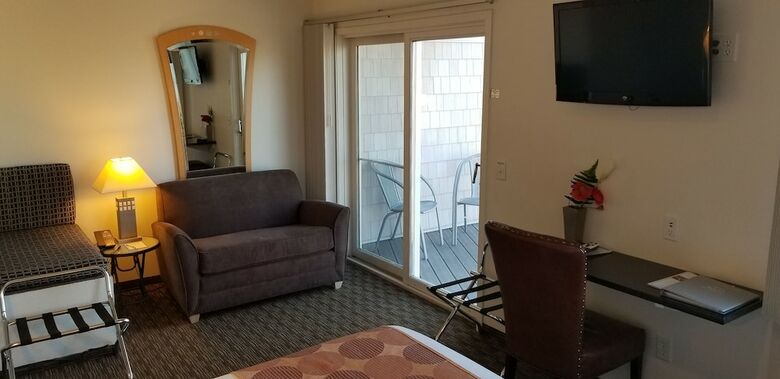 Hotel South Pier Inn