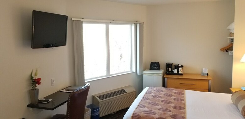 Hotel South Pier Inn