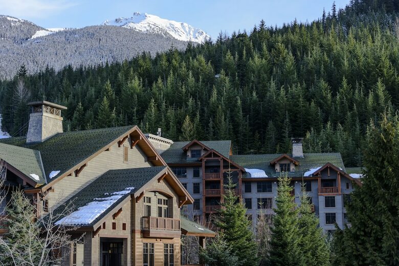 First Tracks Lodge