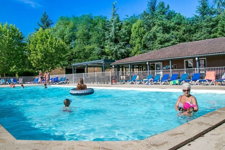 Camping Les Portes Du Beaujolais