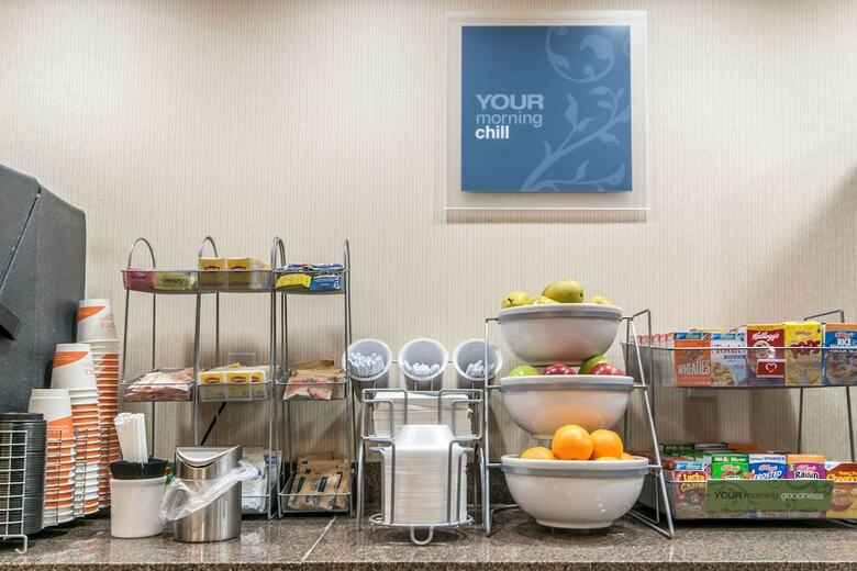 Hotel Comfort Suites