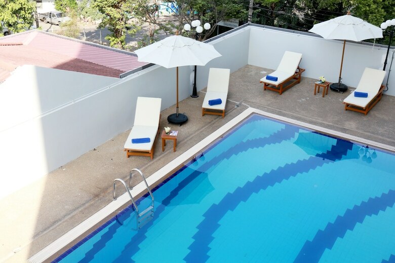 Louis' Tavern Hotel Don Muang