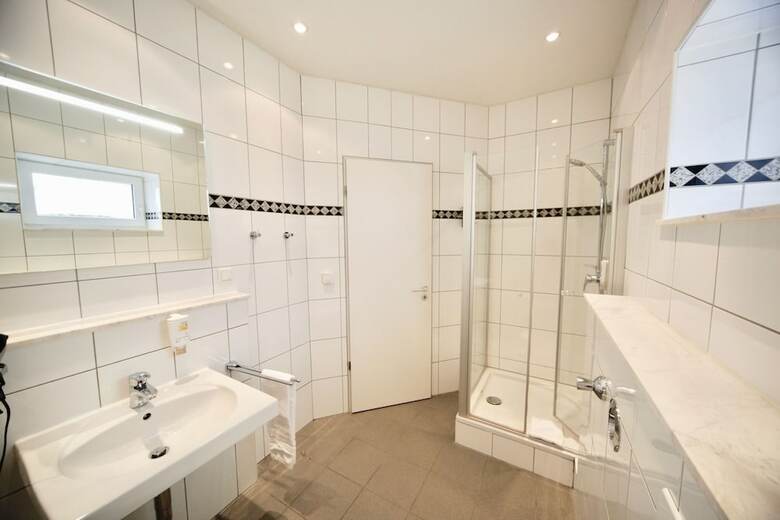 Dom Hotel Am R�merbrunnen
