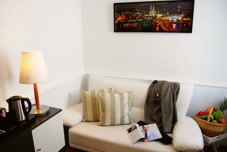 Dom Hotel Am R�merbrunnen