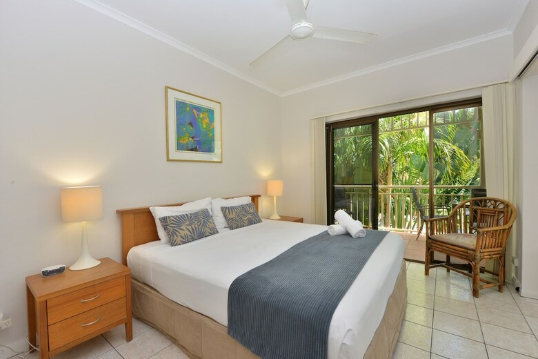 Hotel Driftwood Mantaray