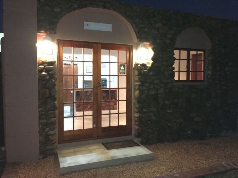 Hotel Oaksrest Vineyards