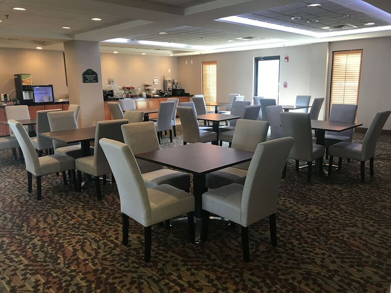 Hotel Wingate By Wyndham Augusta/fort Gordon