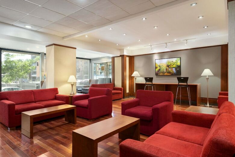 Hotel Ramada Plaza By Wyndham Montreal