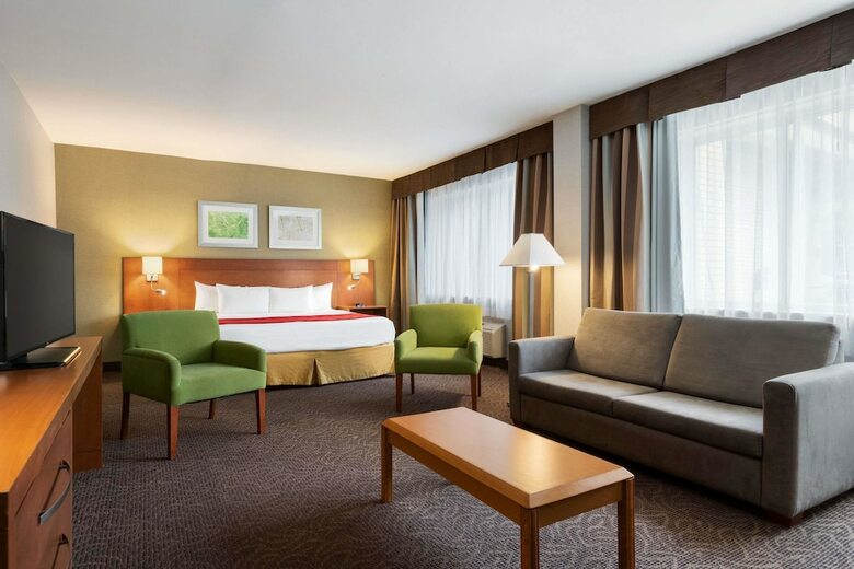 Hotel Ramada Plaza By Wyndham Montreal