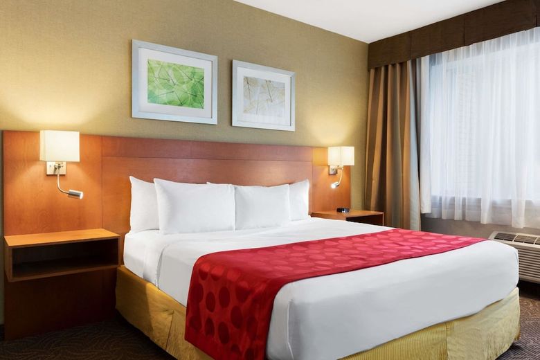 Hotel Ramada Plaza By Wyndham Montreal