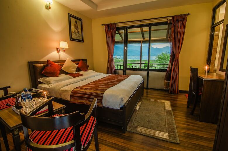 Hotel Lakefront