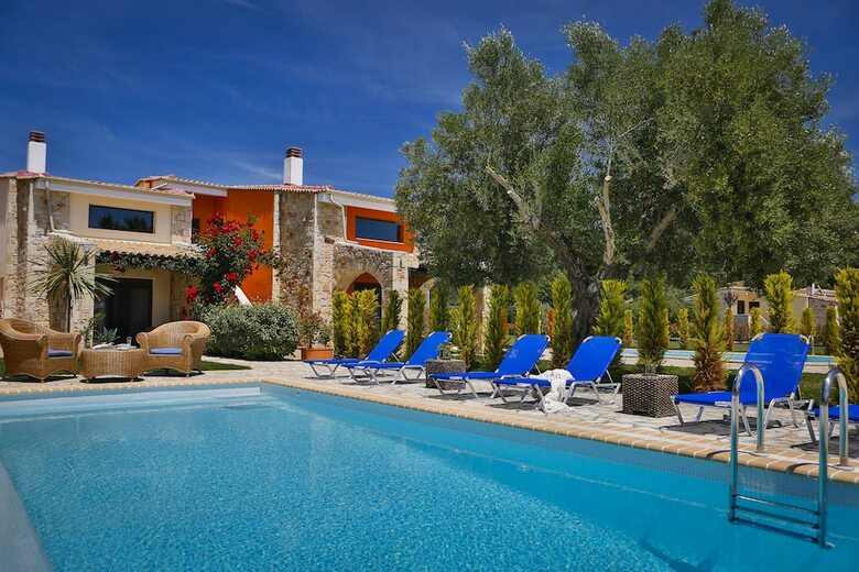 Aparthotel Nefeli Villas And Suites