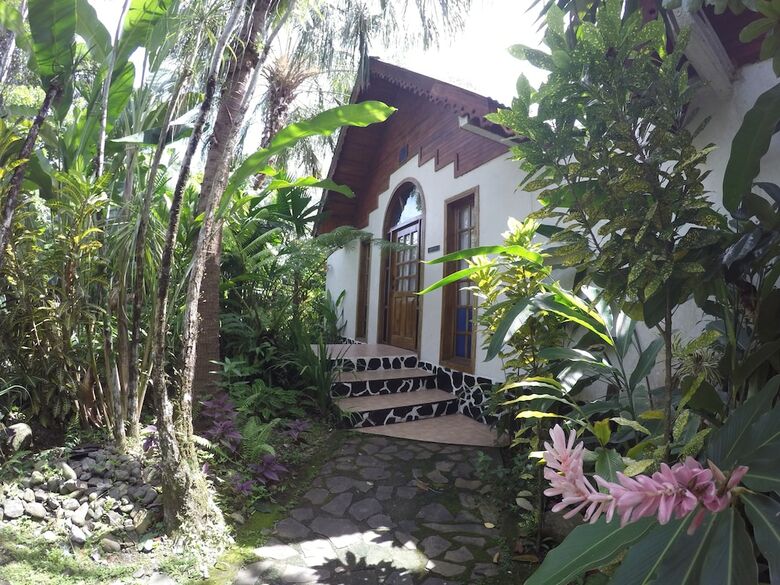 Hotel The Lotus Garden