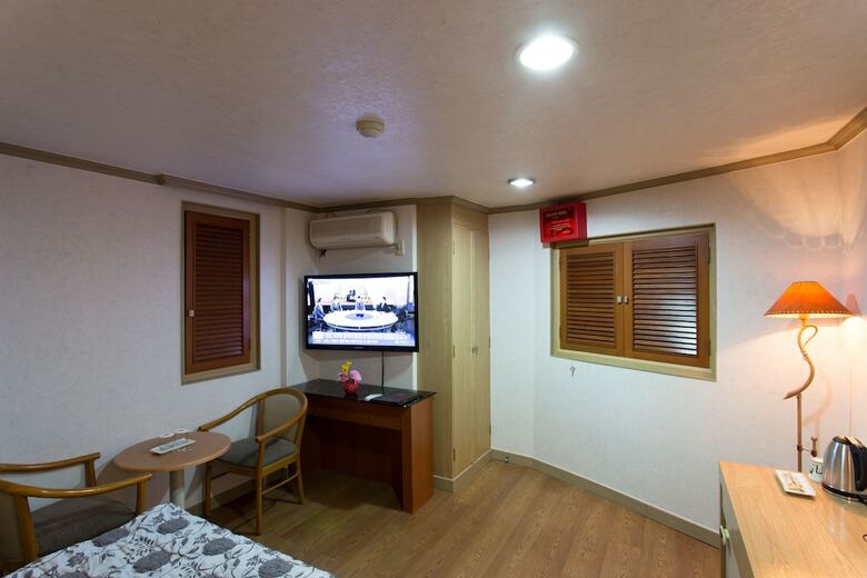 Kaya Latree Hotel