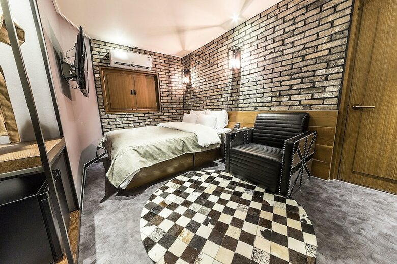 Kaya Latree Hotel
