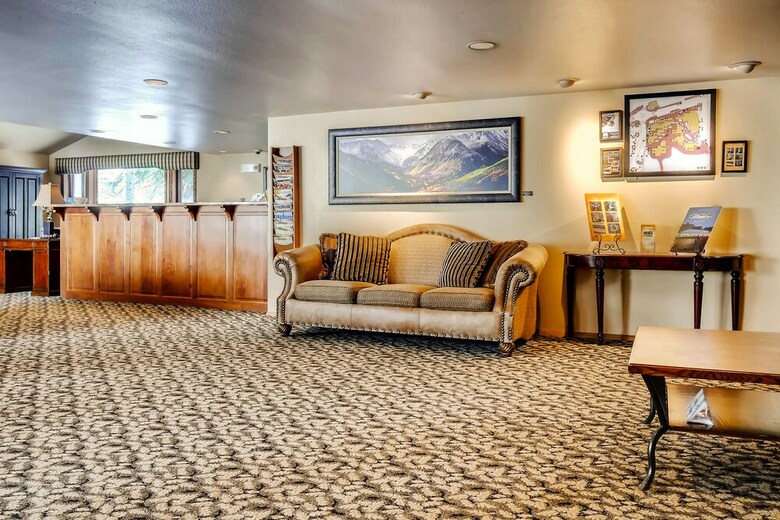 Torian Plum Condominiums By Steamboat Resorts