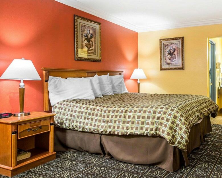 Hotel Rodeway Inn Old Town Temecula