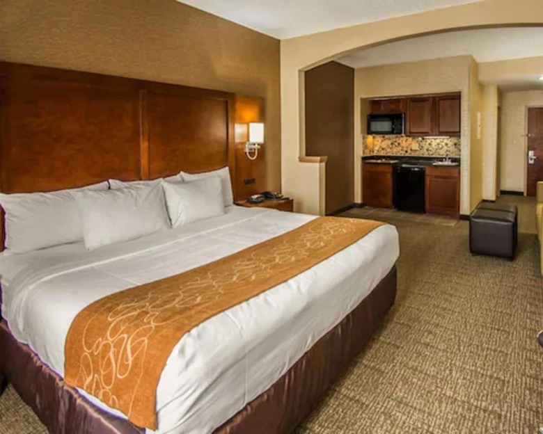 Hotel Quality Suites Nyc Gateway