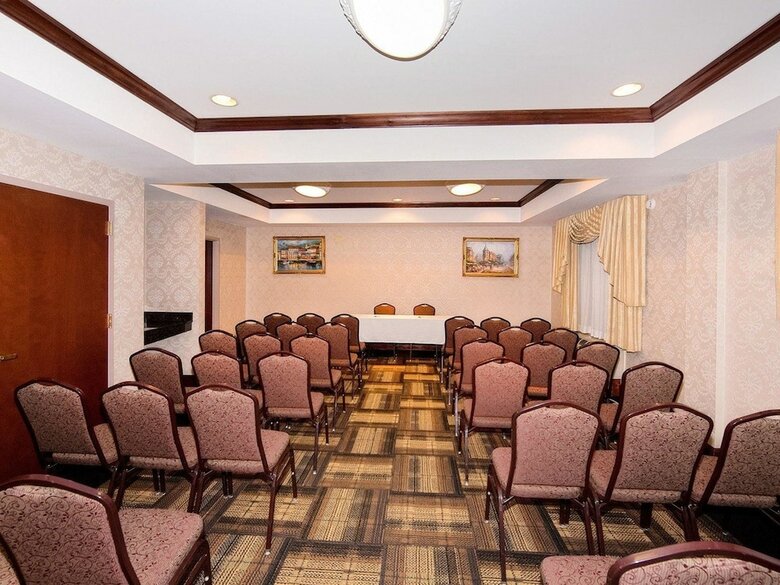 Hotel Quality Suites Nyc Gateway