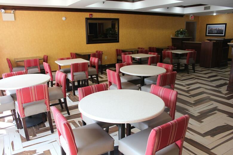 Hotel Quality Suites Nyc Gateway
