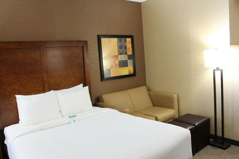 Hotel Quality Suites Nyc Gateway