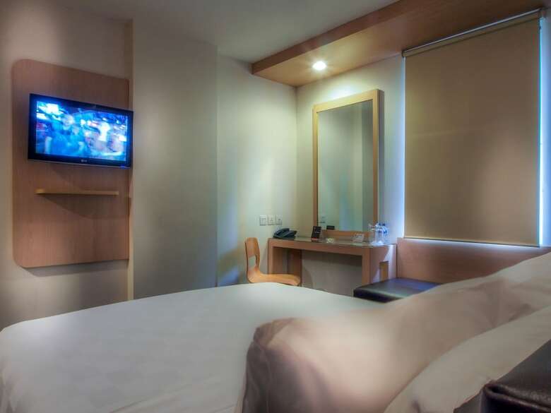 M Hotel Jakarta