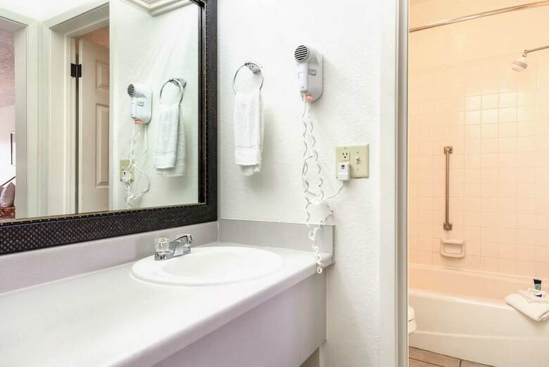 Motel Americas Best Value Inn Paris
